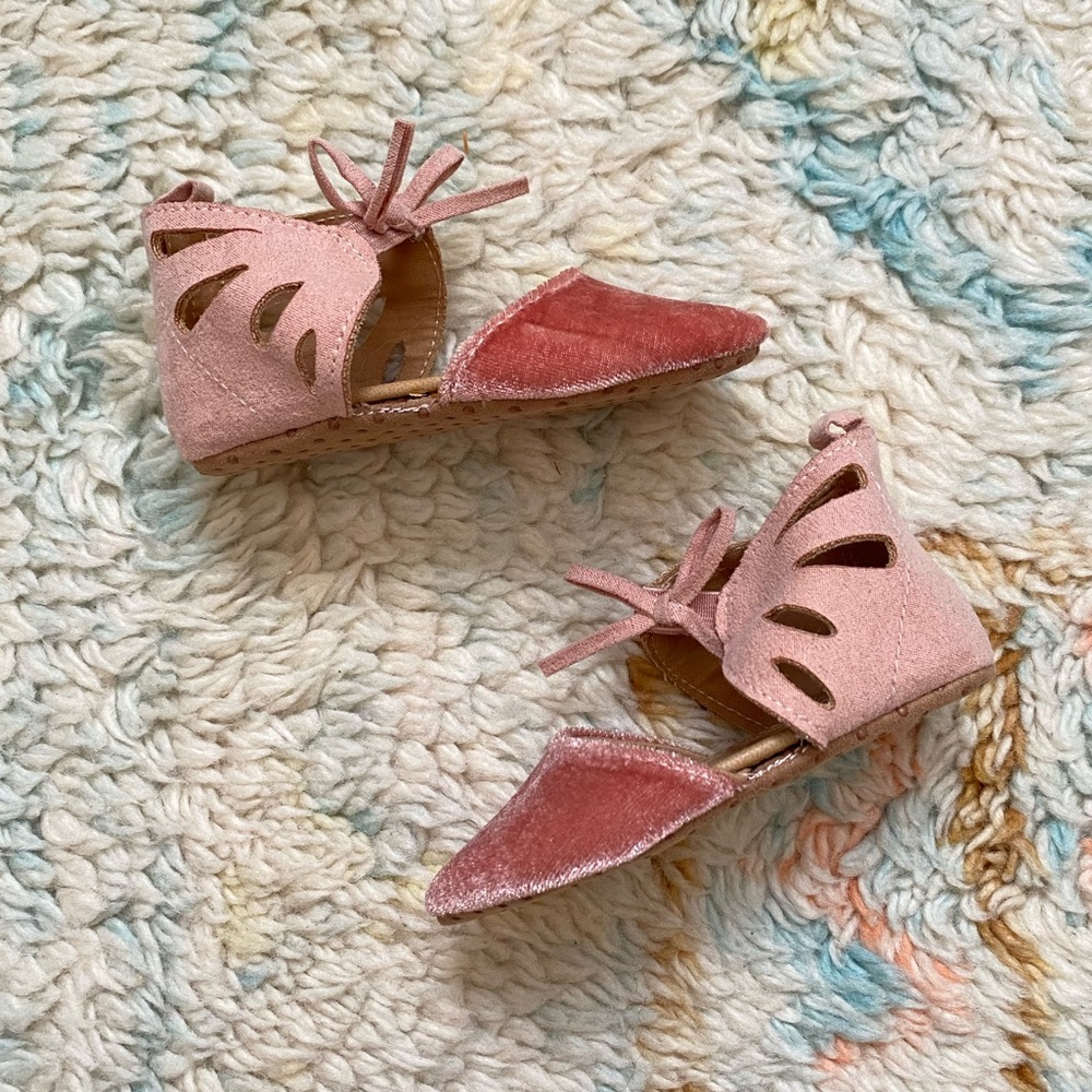 🩰 Old Navy ballet style soft soled flats shoes
